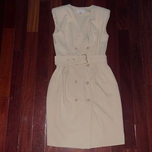 Calvin Klein sleeveless dress with belt and pockets only worn once !